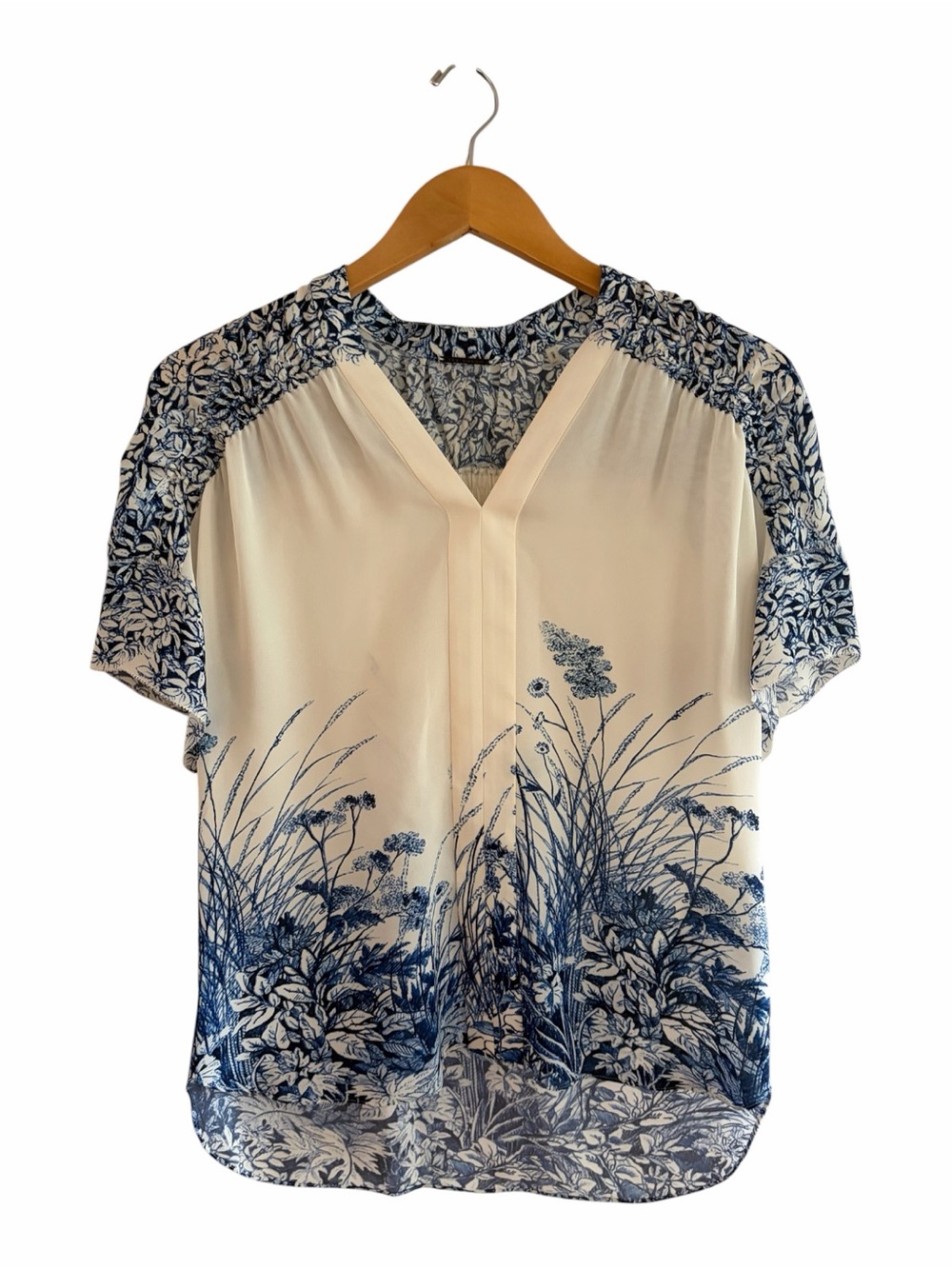 Elie Tahari 100% Silk Blue Floral Toile Top XS